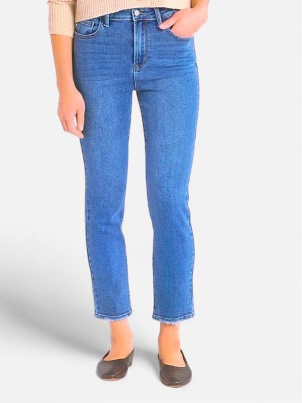 Just USA Cropped Straight-Leg Jeans in Medium Blue